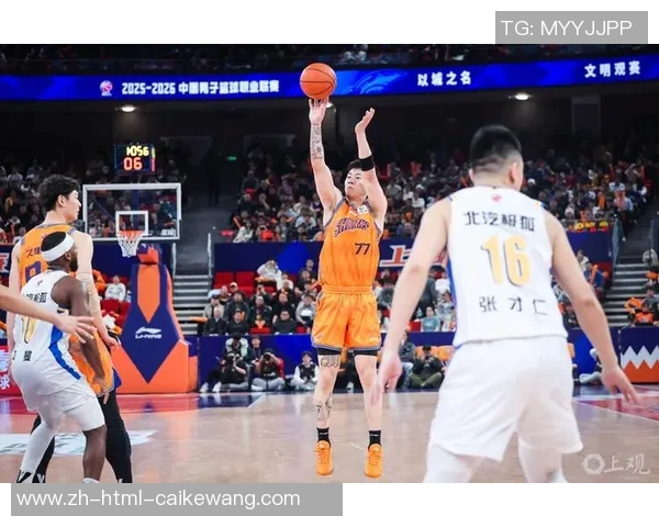 上海男篮迎战火箭队期待精彩对决球迷热情高涨助威现场气氛火爆